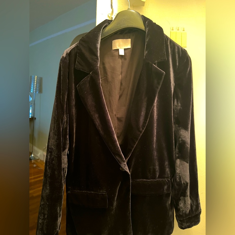 Black velvet Chelsea 2B blazer